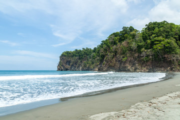 ein natürlicher Strand in Costa Rica