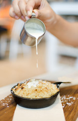 Berries Crumble with Vanilla Sauce