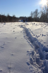 Тропинка в снегу