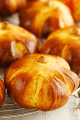 Pumpkin buns