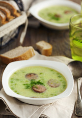 Green pea soup with sausage