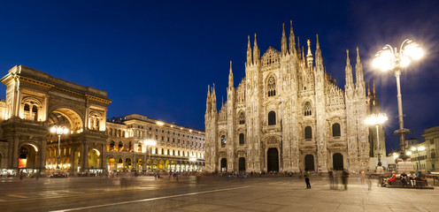 Fototapeta na wymiar Milan Cathedral Night view Panorama