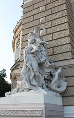 Obraz premium Sculpture at the entrance to Odessa Opera House