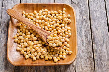Grains of raw chickpeas