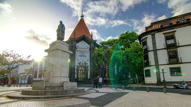A statue of Zarco stands on the Avenida Arriaga timelapse hyperlapse in Funchal, Madeira, Portugal