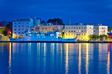 Obraz premium City of Zadar harbor blue evening