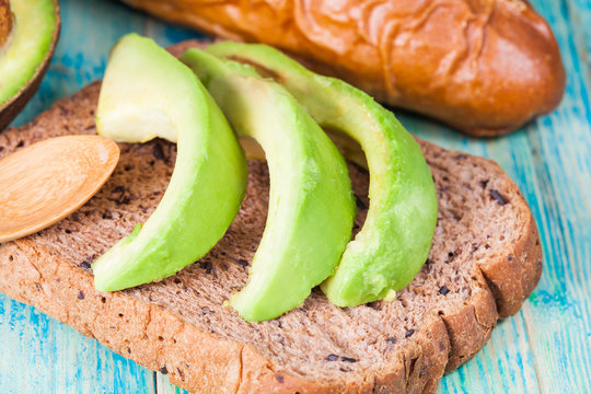 sliced avocado on toast bread