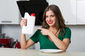 Woman cleaning dishes