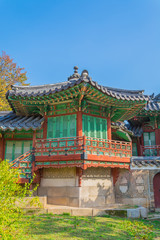 Obraz premium Beautiful and Old Architecture in Changdeokgung Palace in Seoul