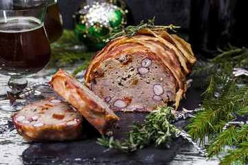 meat loaf with beans