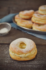 Custard cream ring
