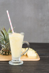 pineapple smoothie