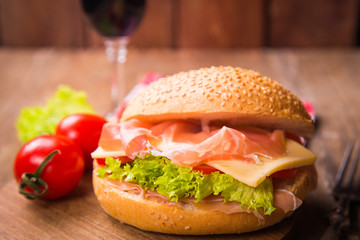 sandwich with ham