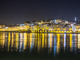 Fototapeta na wymiar Porto Ribeira ta Night