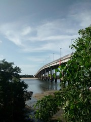 Vista pra ponte do rio Ceará, lindo céu!