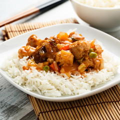 Reis mit süß-sauren Gemüse - rice with sweet and sour veggies