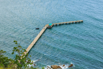 Fototapeta premium Cement bridge in the sea 