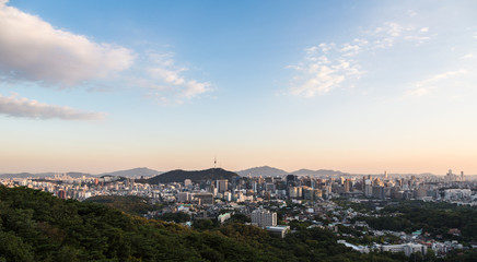 Fototapeta na wymiar Sunset over Seoul