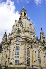Fototapeta na wymiar Dresden evangelisch-lutherische Frauenkirche