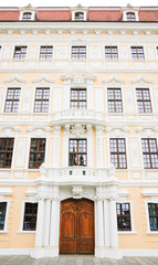 Fototapeta na wymiar Dresden Wohnhaus im barocken Baustil
