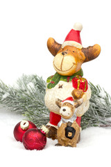 Weihnachtselch mit Christbaumkugeln