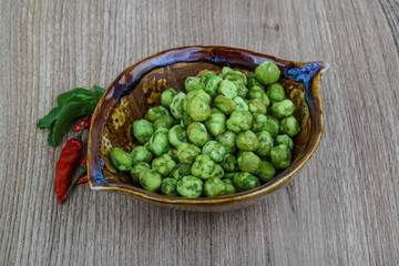 Wasabi peas