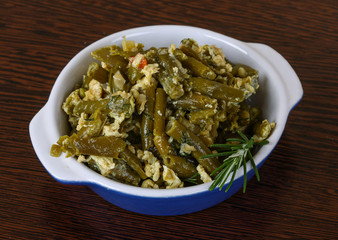 Roast green beans with egg