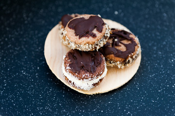 Sandwich cookies for Christmas