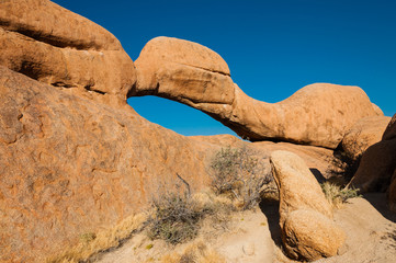 Der Felsenbogen, die Brücke; Spitzkoppe; Namibia