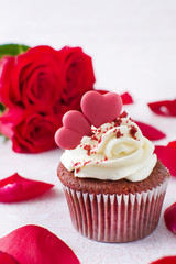 valentine cupcake