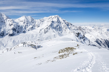 Fototapeta na wymiar Skigebiet Wintersport