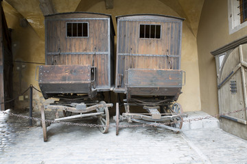 old waggon