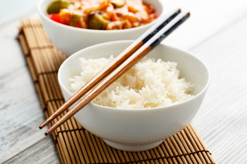Reis in Schale - Rice in a bowl