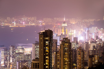 Fototapeta na wymiar View from Victoria Peak to the business borough and the gulf in