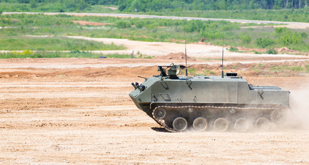 Airborne forces vehicle
