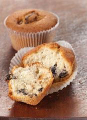 Cakes with raisins