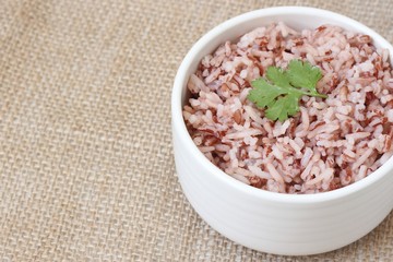 Brown rice in bowl