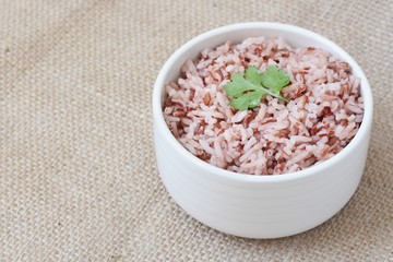 Brown rice in bowl