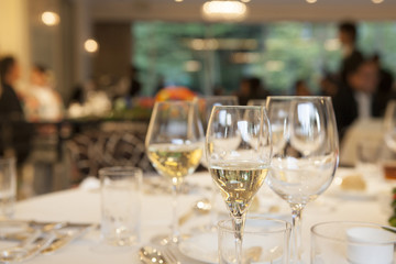 Champagne glass and wine glass that was placed on the table