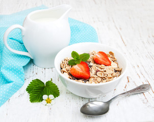 Muesli with strawberries