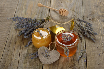 Obraz na płótnie Canvas Natural honey with lavender
