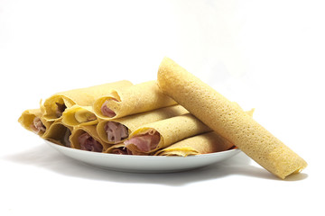 crespelle ripiene all'uovo