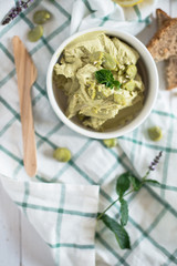 Broad bean hummus