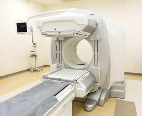 Tomography cancer treatment scanner