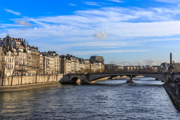 Fototapeta premium Paris, Bords de Seine, Pont de la Tournelle