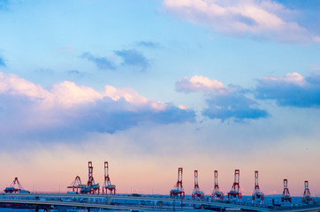 Obraz premium sunset at Minatonomieruoka park,yokohama,kanagawa,japan