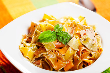 Parpadele with zucchini