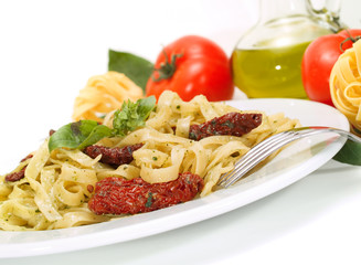 Pasta Collection - Tagliatelle with dried tomatoes