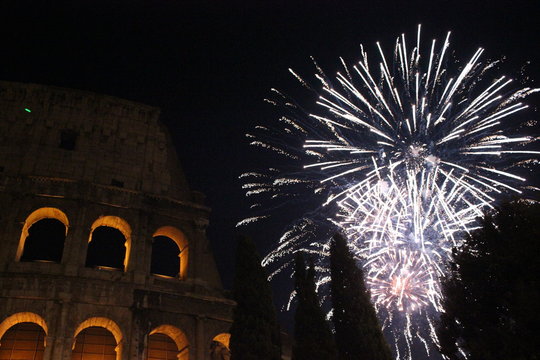 New year Eve in Rome, Fireworks at colosseum