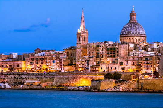 รูปภาพValetta – เลือกดูภาพถ่ายสต็อก เวกเตอร์ และวิดีโอ11,123 | Adobe Stock